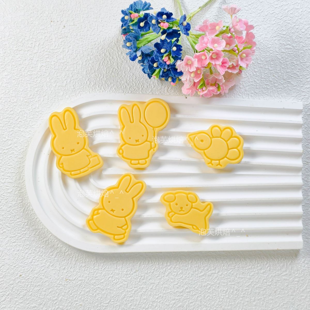 Cute 3D Press Cookie Mold with - Kitchen Gadgets Ninja 评论和价格